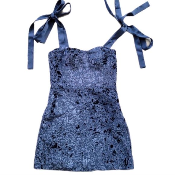 NWT- House of Harlow 1960- Revolve- Navy Velvet Mini Dress Ribbon Straps Large - Picture 1 of 10